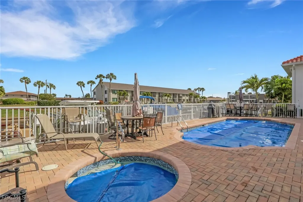 1018 SE 38th Street Cape Coral FL 33904