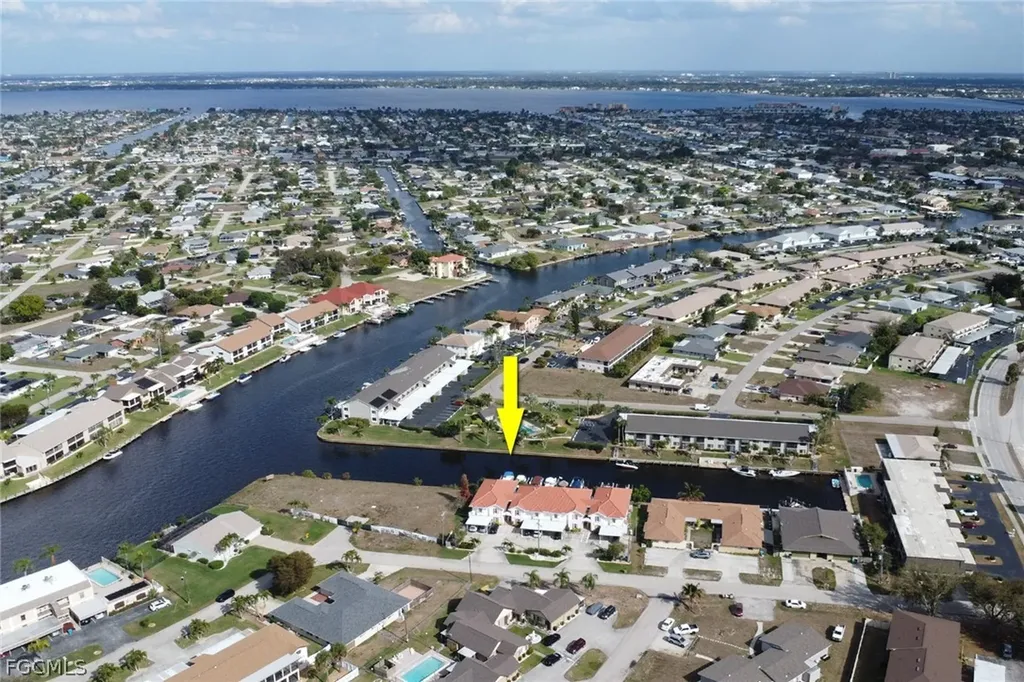 1018 SE 38th Street Cape Coral FL 33904