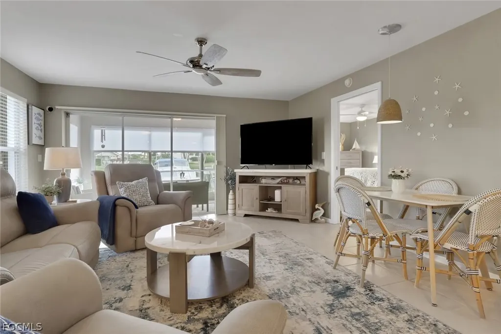 1018 SE 38th Street Cape Coral FL 33904