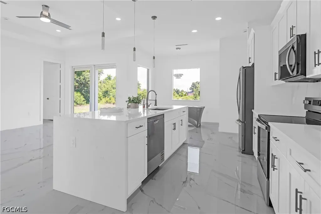 3718 8th Street SW Lehigh Acres FL 33976