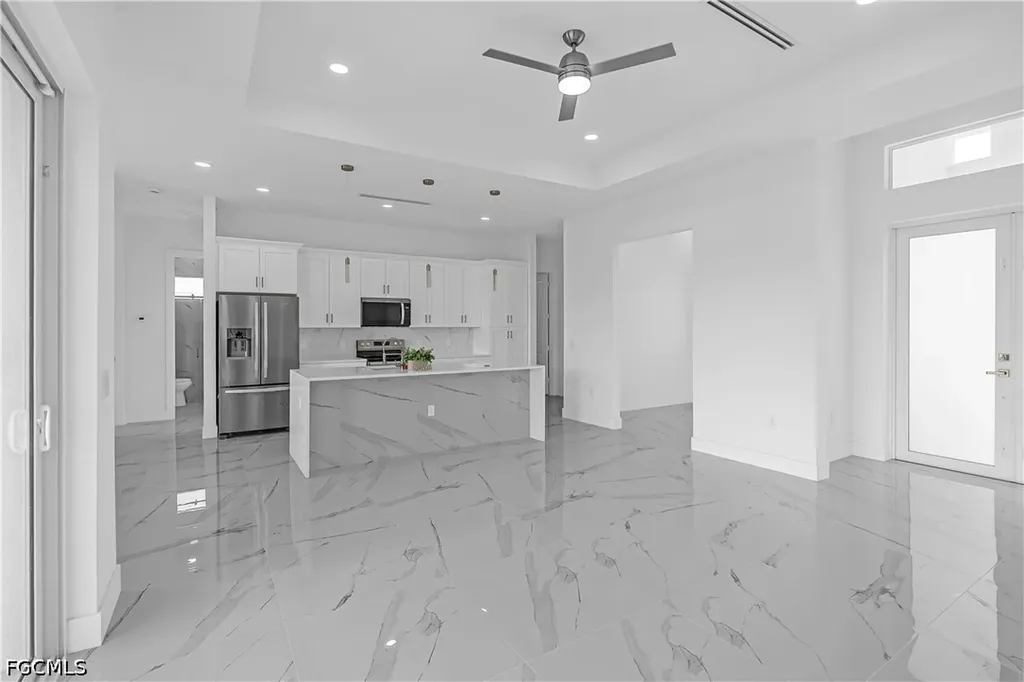 3718 8th Street SW Lehigh Acres FL 33976
