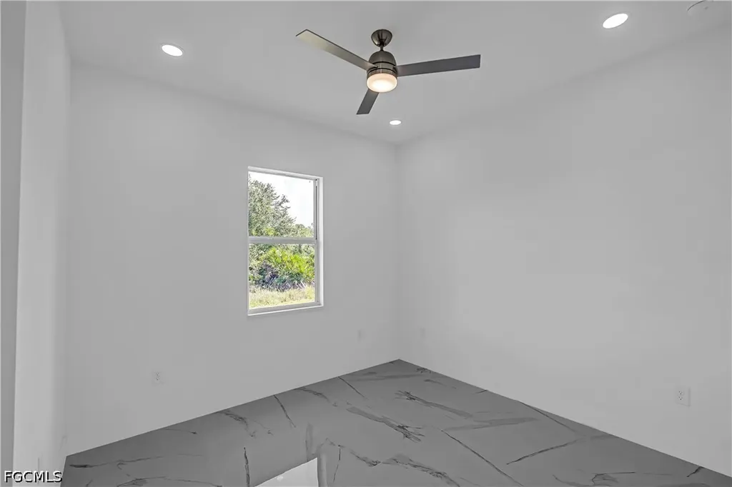3718 8th Street SW Lehigh Acres FL 33976