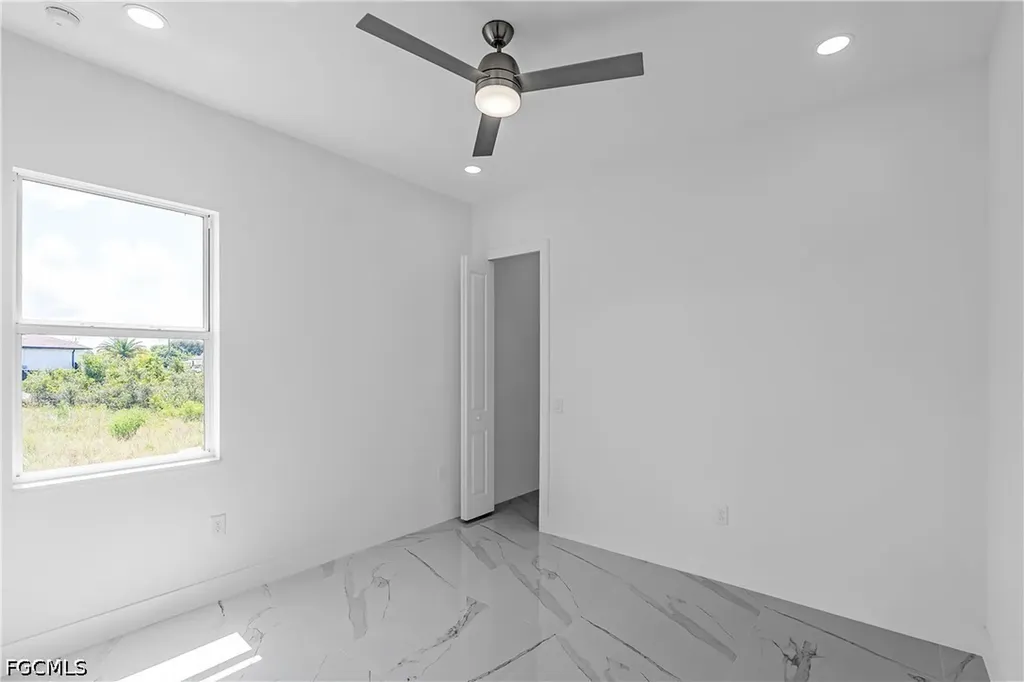 3718 8th Street SW Lehigh Acres FL 33976