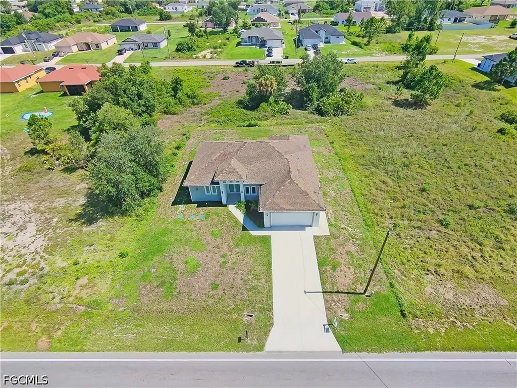3718 8th Street SW Lehigh Acres FL 33976