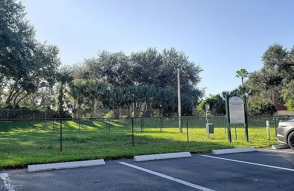 11490 Villa Grand Fort Myers FL 33913