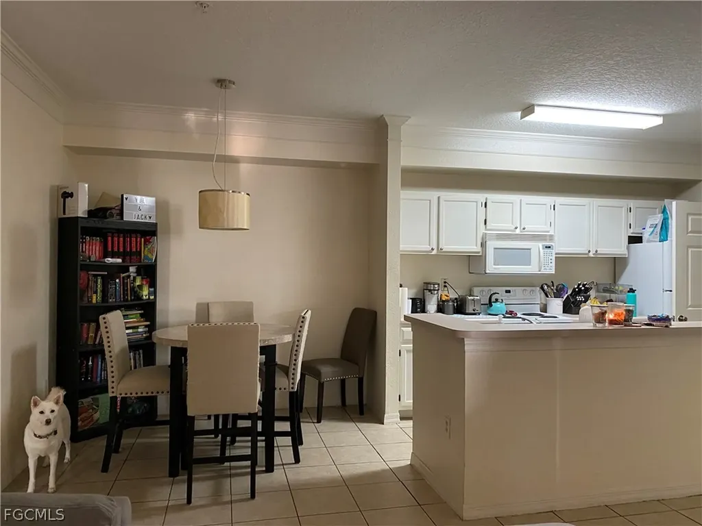 11490 Villa Grand Fort Myers FL 33913