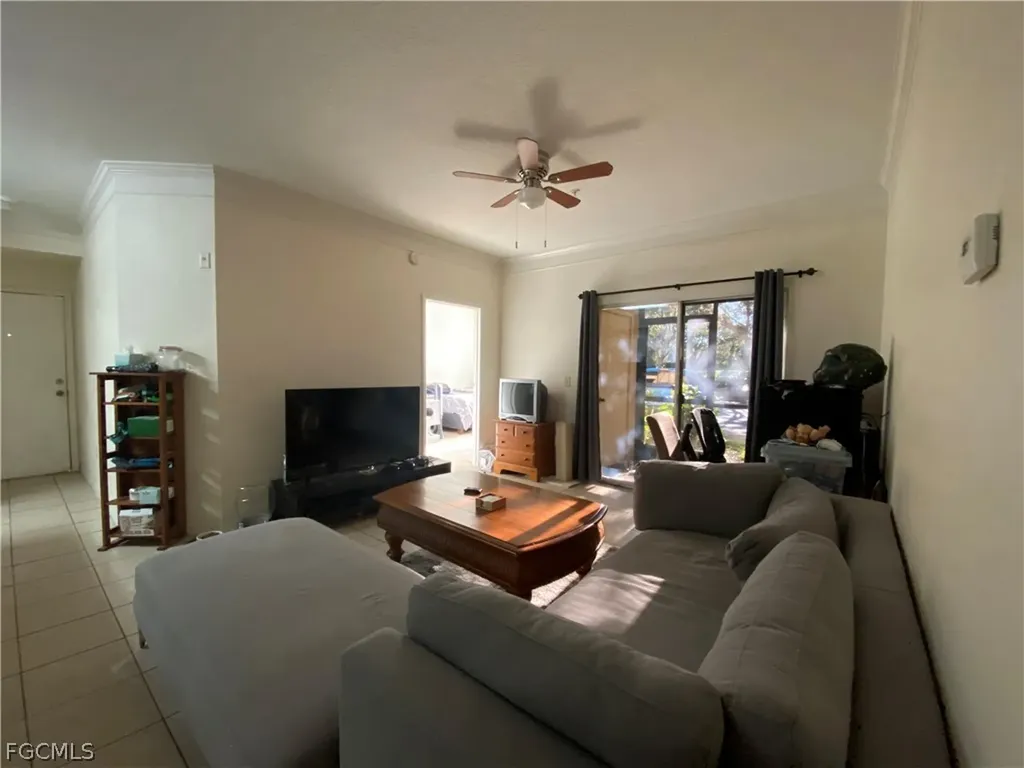 11490 Villa Grand Fort Myers FL 33913