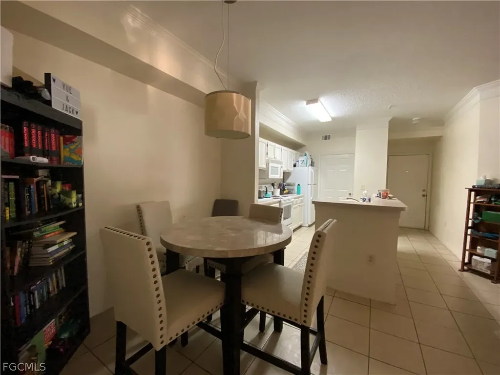 11490 Villa Grand Fort Myers FL 33913