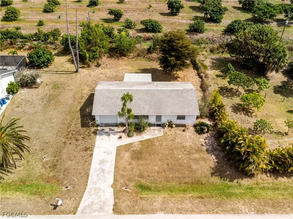 12170 Dolphin Road Bokeelia FL 33922