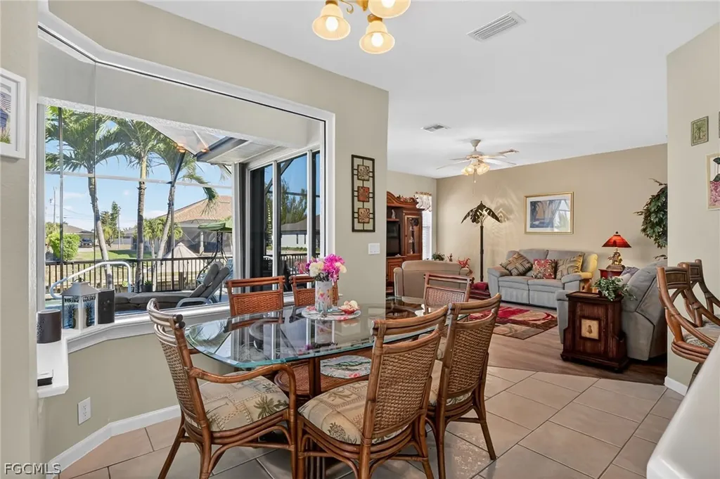 1725 SW 29th Terrace Cape Coral FL 33914