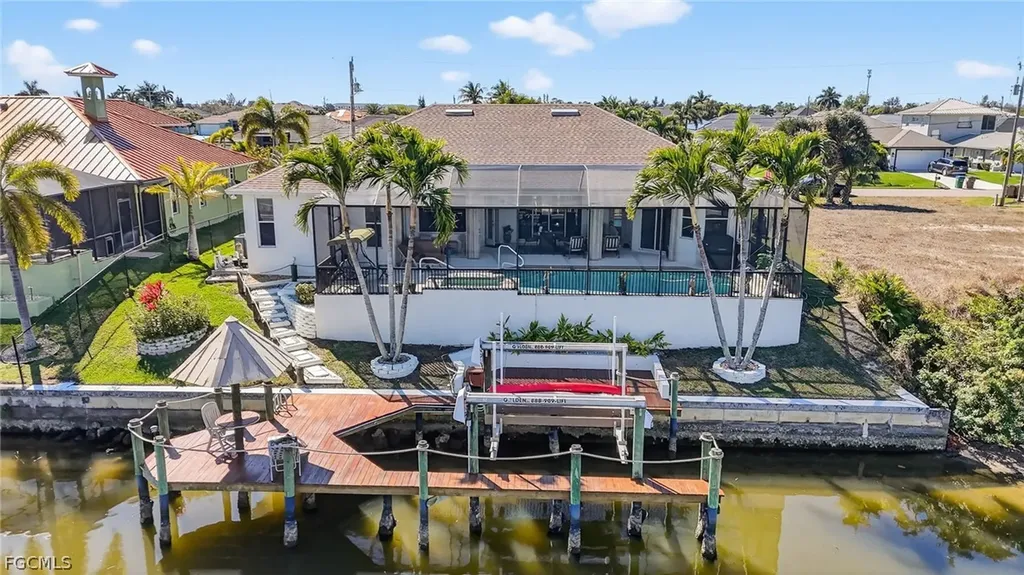 1725 SW 29th Terrace Cape Coral FL 33914