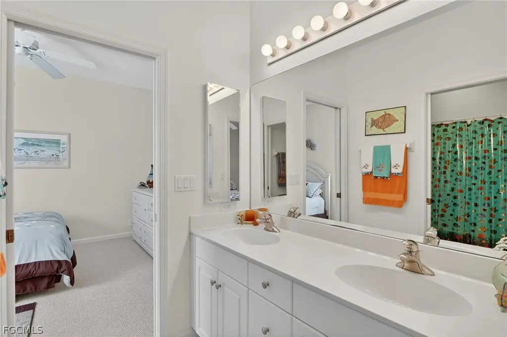 1725 SW 29th Terrace Cape Coral FL 33914