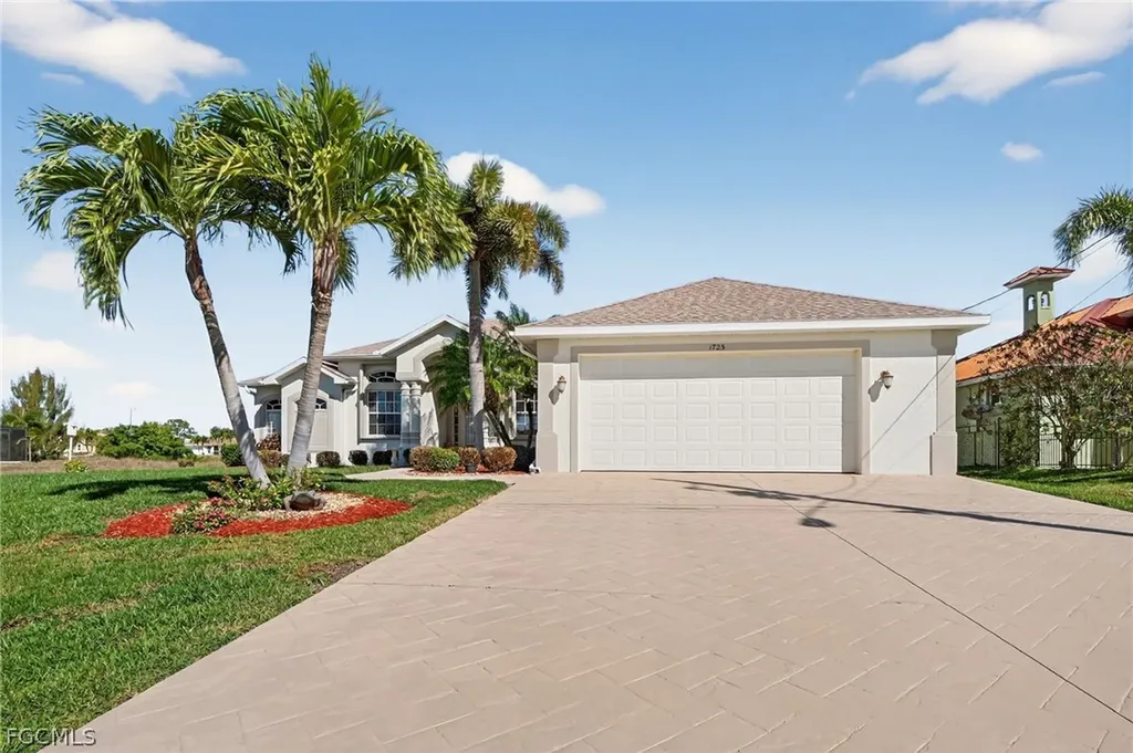 1725 SW 29th Terrace Cape Coral FL 33914