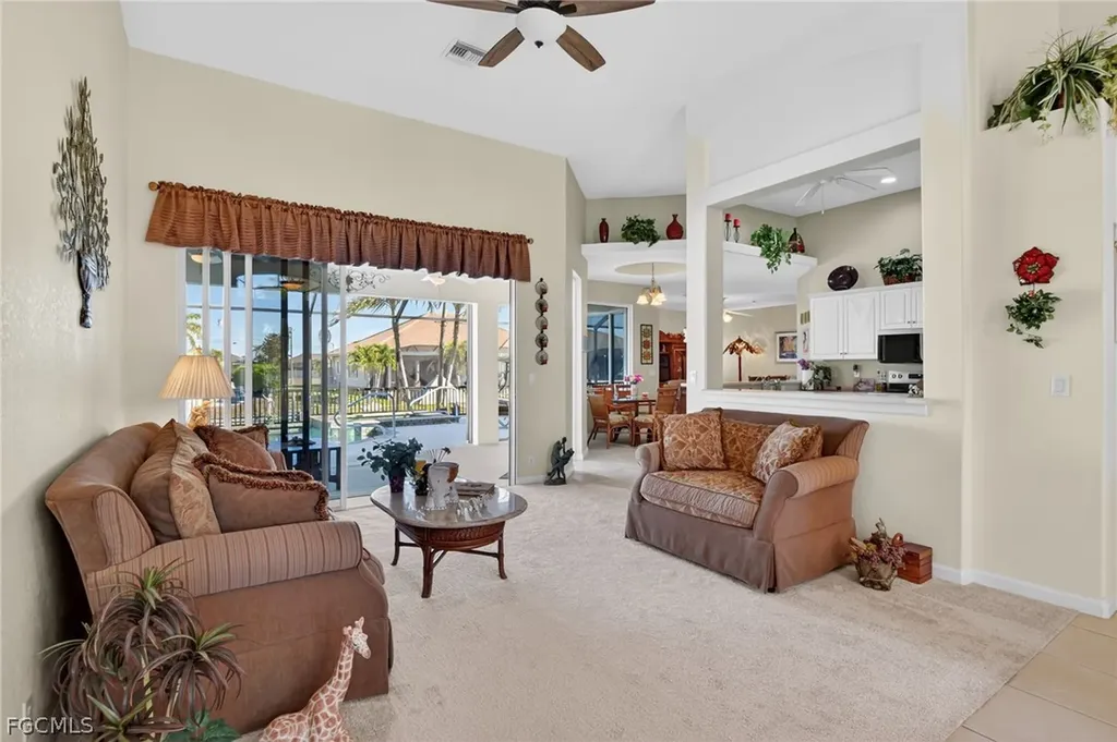 1725 SW 29th Terrace Cape Coral FL 33914