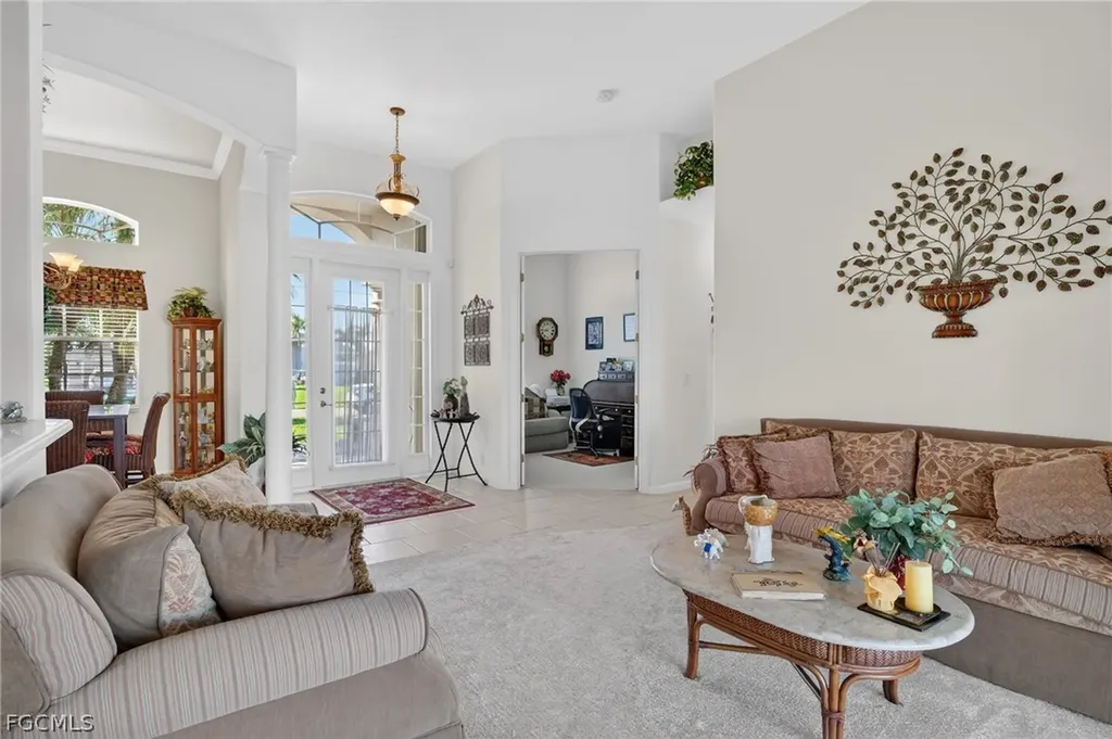 1725 SW 29th Terrace Cape Coral FL 33914