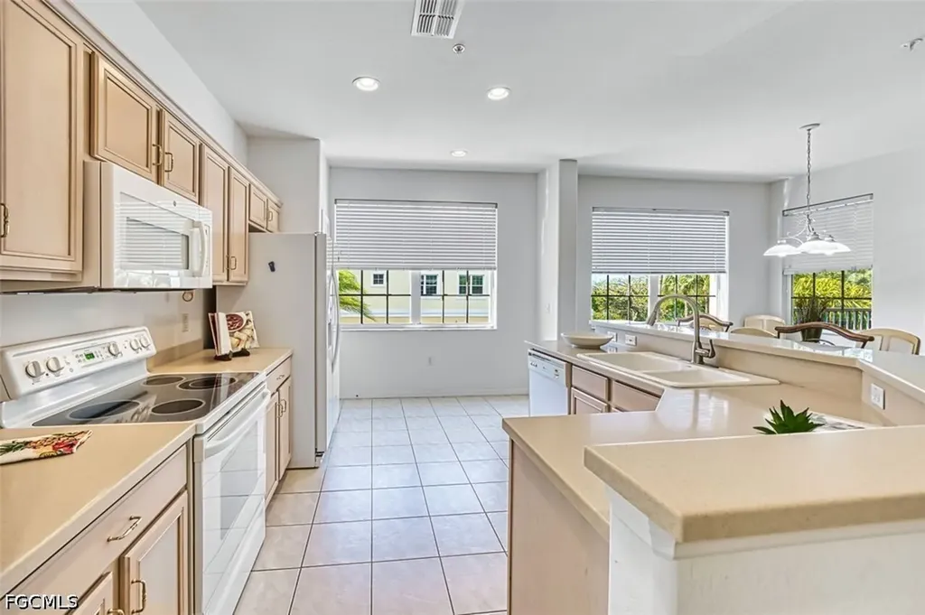 20021 Sanibel View Circle Fort Myers FL 33908