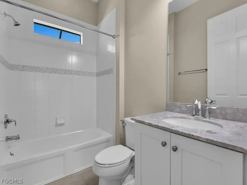 10093 Avalon Lake Circle Fort Myers FL 33913