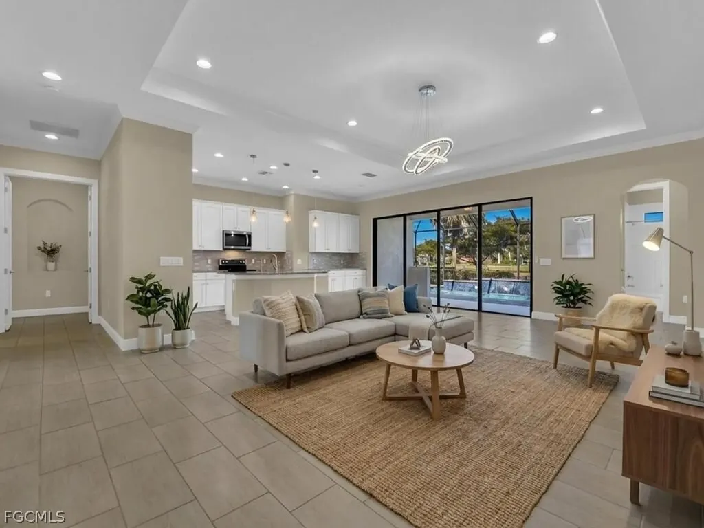 10093 Avalon Lake Circle Fort Myers FL 33913