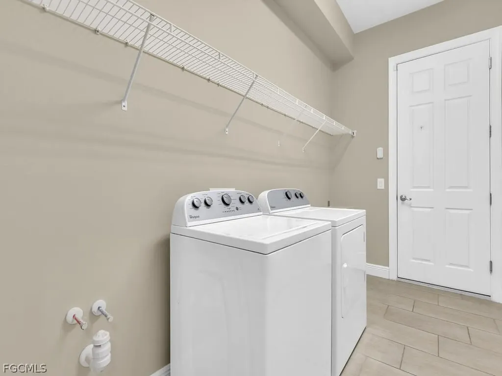 10093 Avalon Lake Circle Fort Myers FL 33913