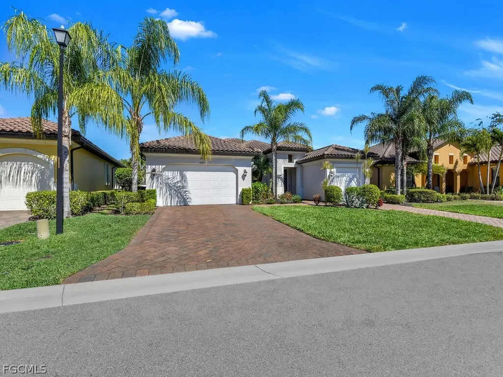 10093 Avalon Lake Circle Fort Myers FL 33913