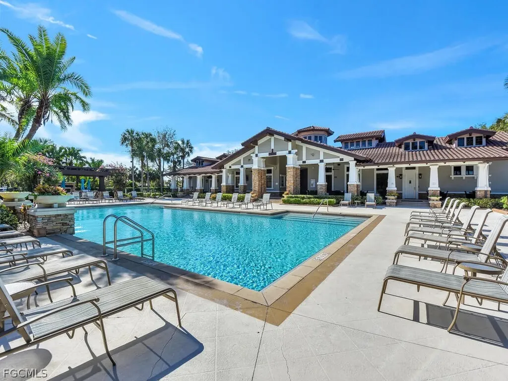 10093 Avalon Lake Circle Fort Myers FL 33913