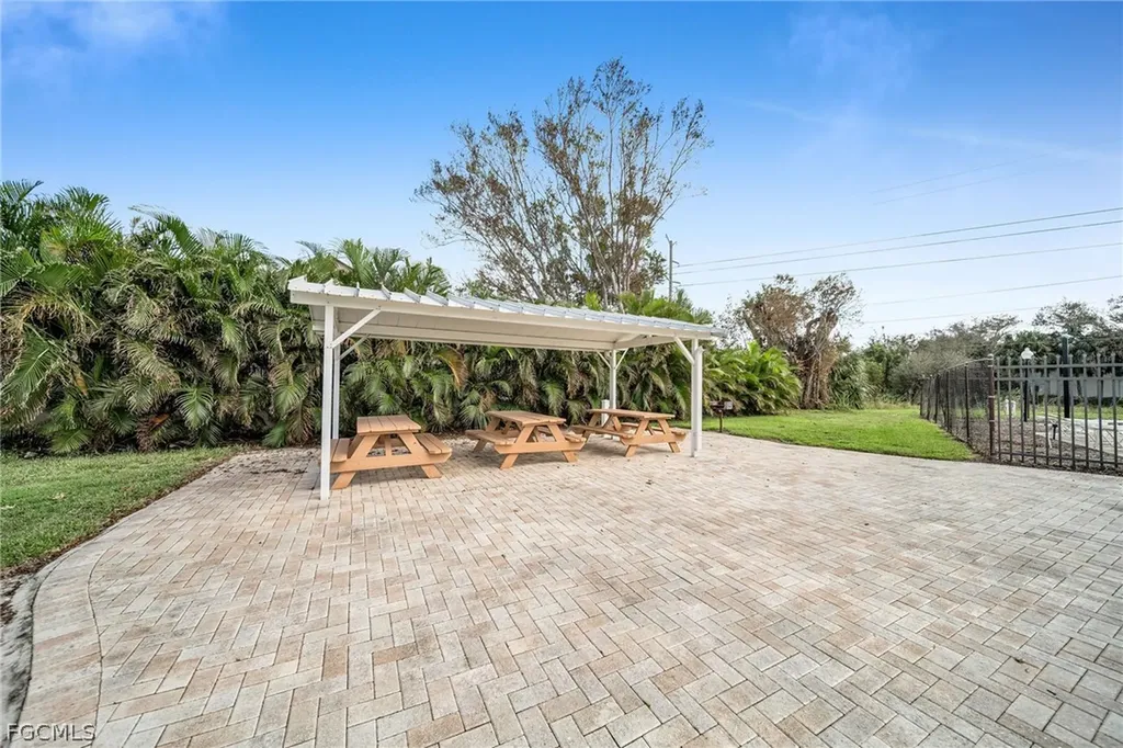 15069 Cloverdale Drive Fort Myers FL 33919