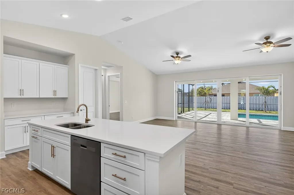 618 SW 30th Terrace Cape Coral FL 33914