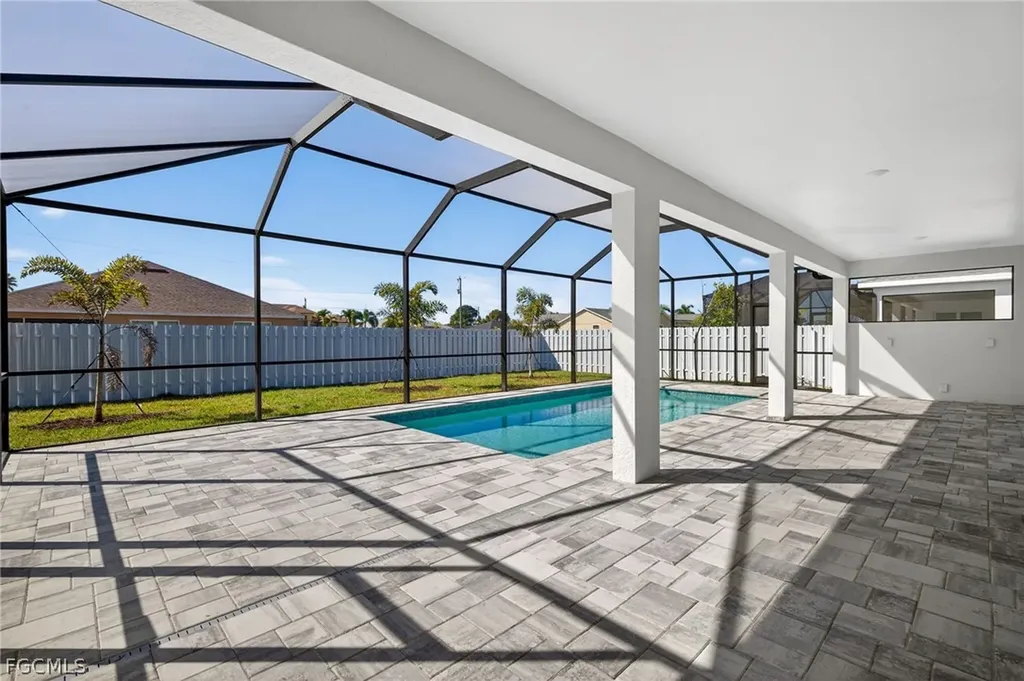 618 SW 30th Terrace Cape Coral FL 33914