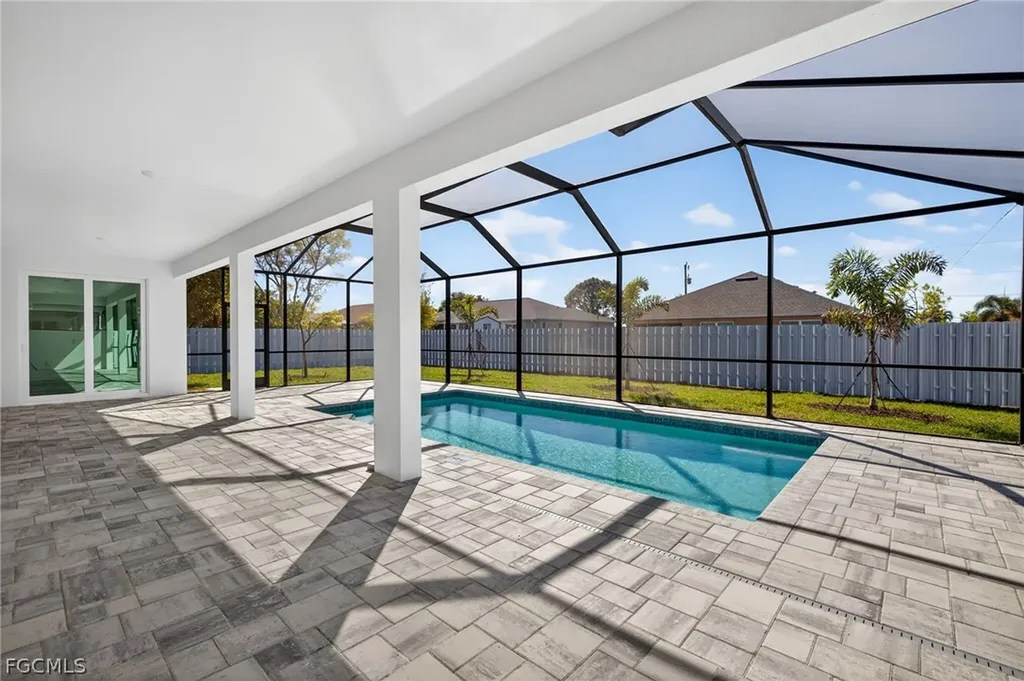 618 SW 30th Terrace Cape Coral FL 33914
