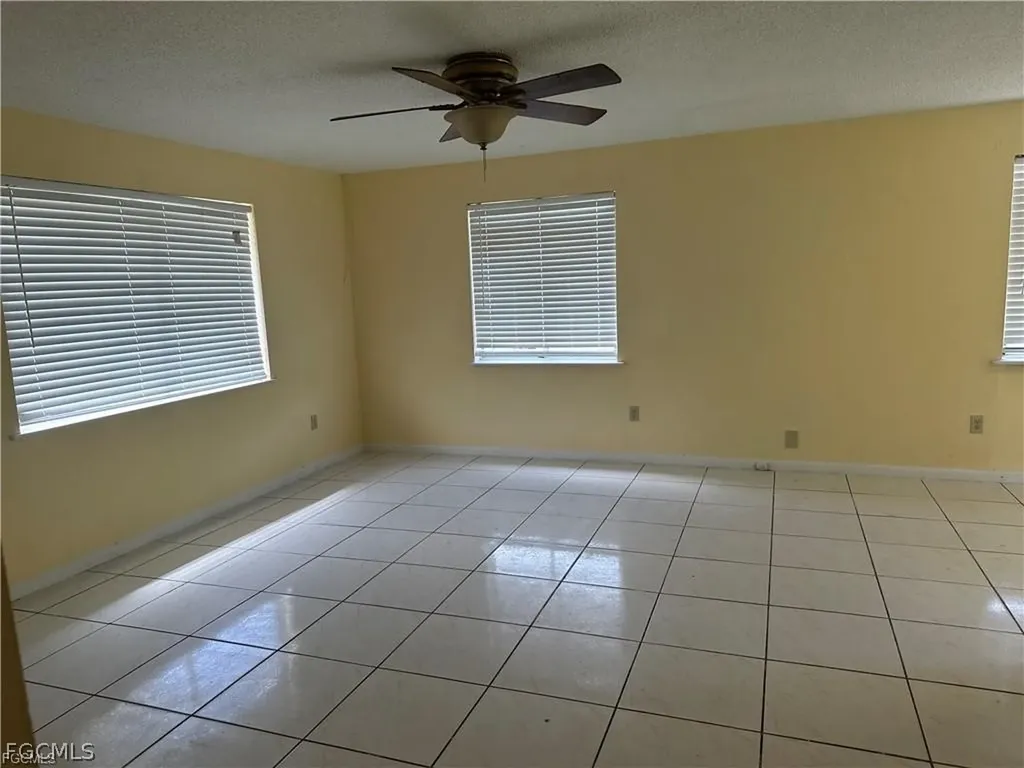 8 Roanoke Drive Fort Myers FL 33905