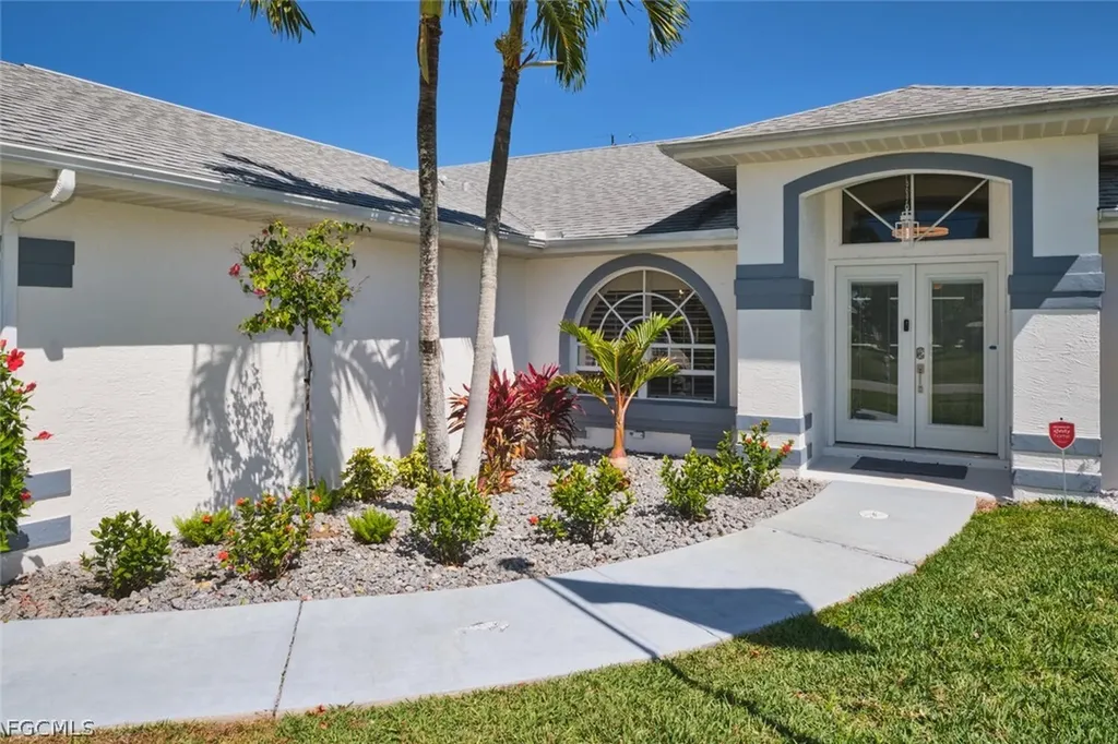 3315 SW 25th Place Cape Coral FL 33914