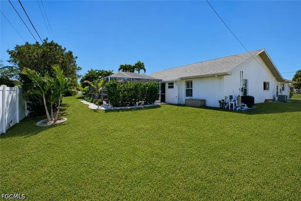 3315 SW 25th Place Cape Coral FL 33914