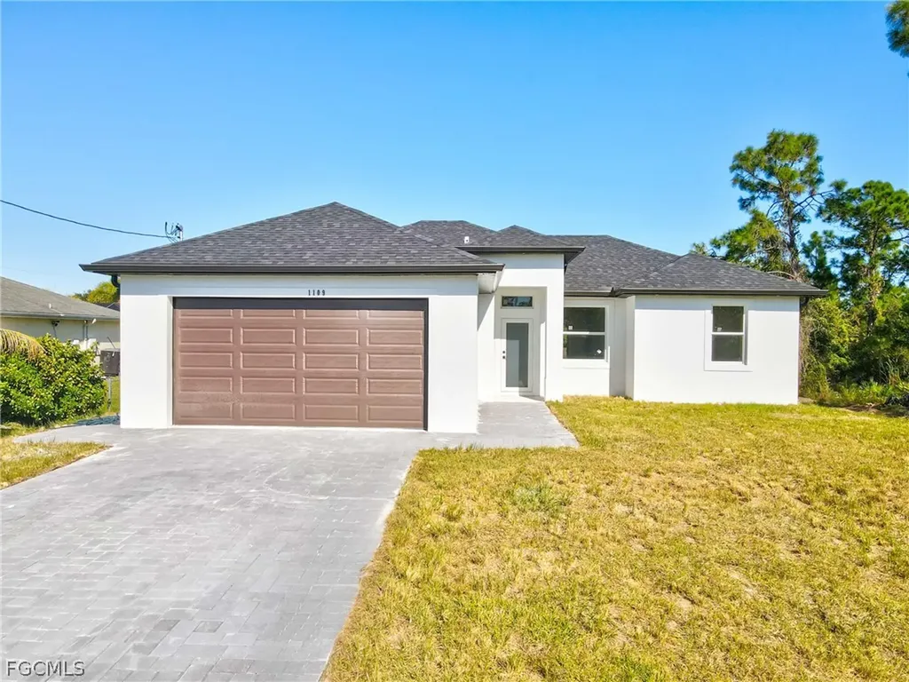 1109 Cumming Street E Lehigh Acres FL 33974