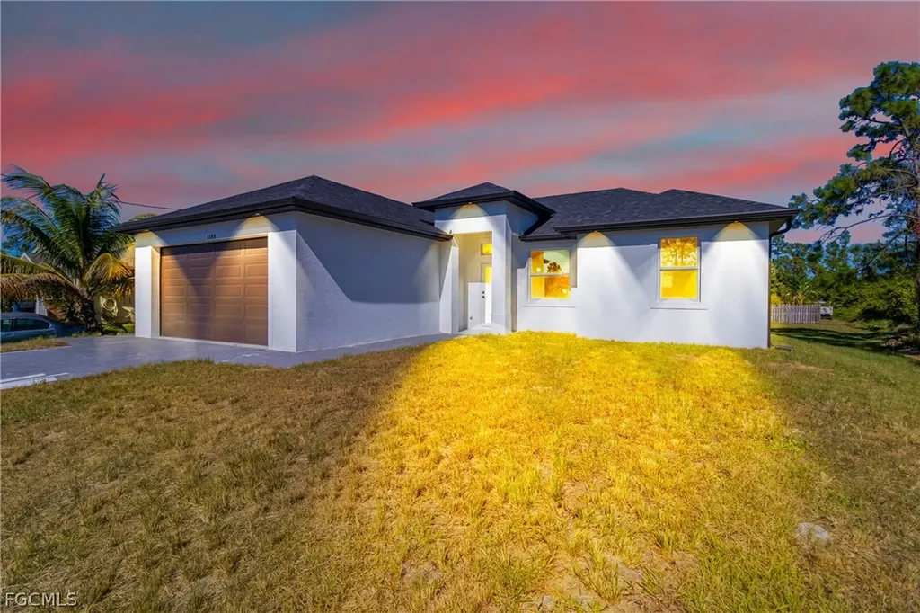 1109 Cumming Street E Lehigh Acres FL 33974