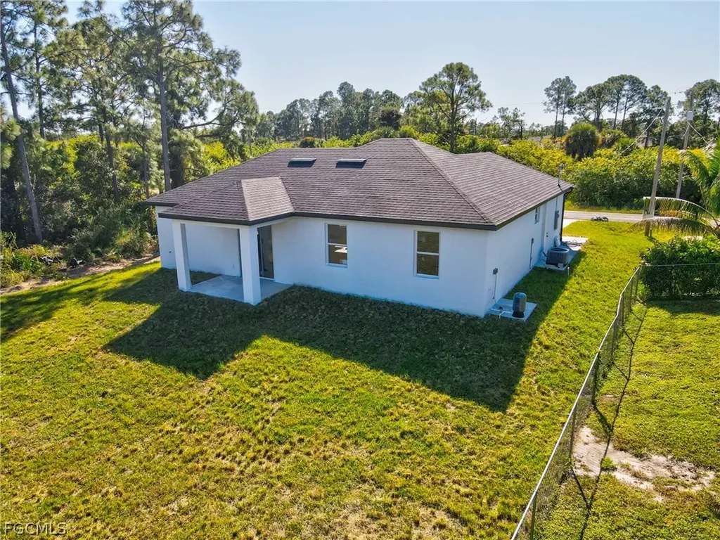 1109 Cumming Street E Lehigh Acres FL 33974