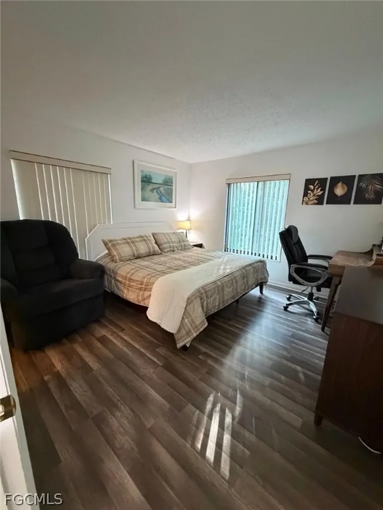 9570 Green Cypress Lane Fort Myers FL 33905