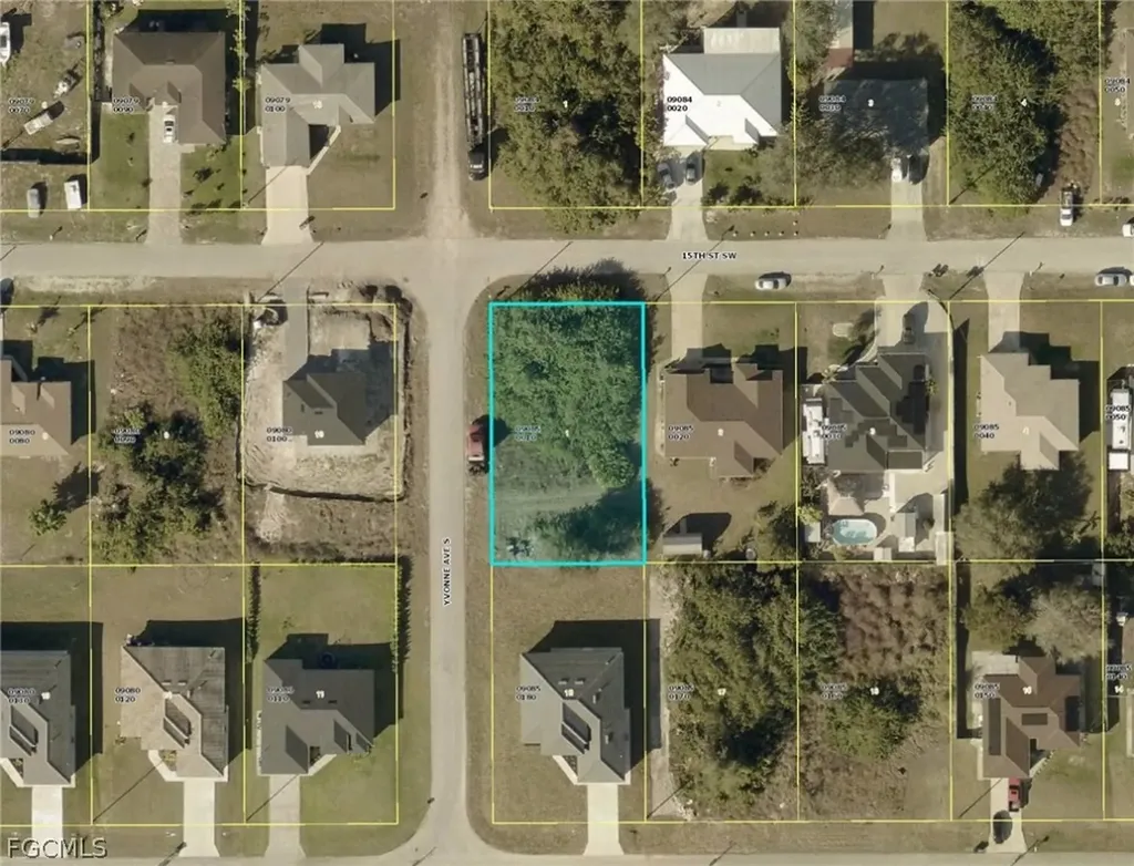 3719 15th Street SW Lehigh Acres FL 33976