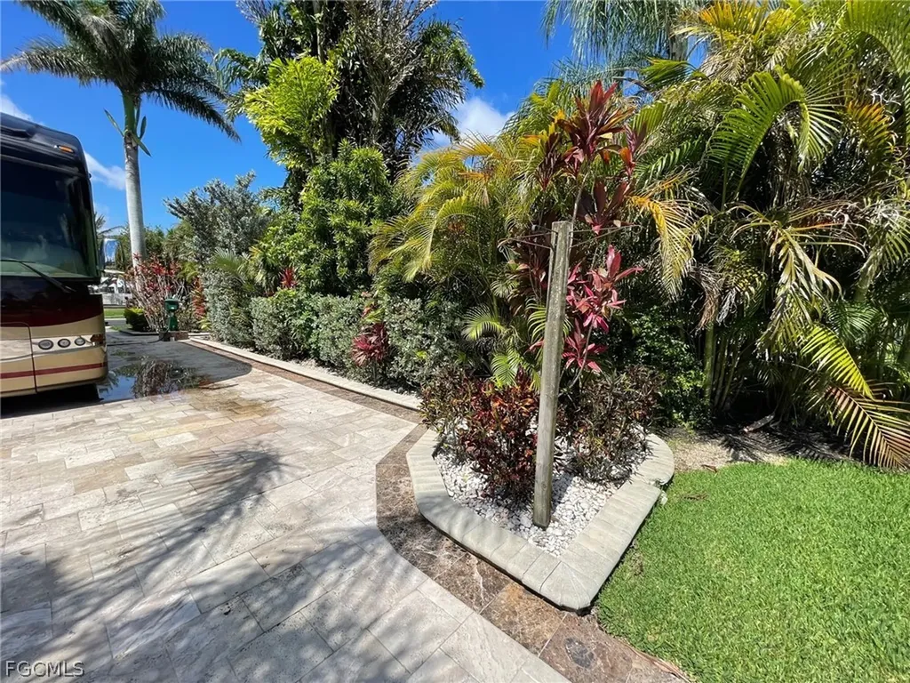 Lot 108 3038 Cupola Circle Labelle FL 33935