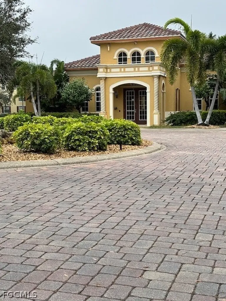 4109 Residence Drive Fort Myers FL 33901