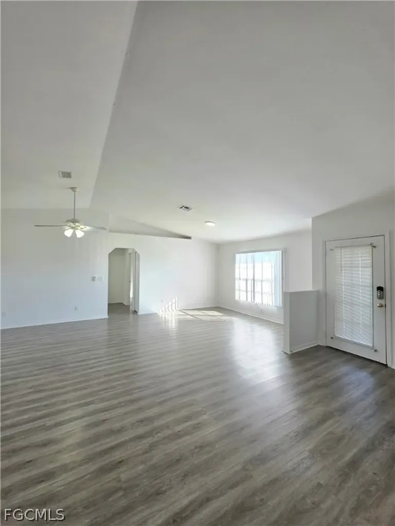 2228 SE 19th Avenue Cape Coral FL 33990