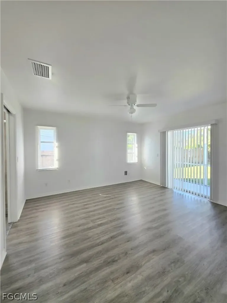 2228 SE 19th Avenue Cape Coral FL 33990