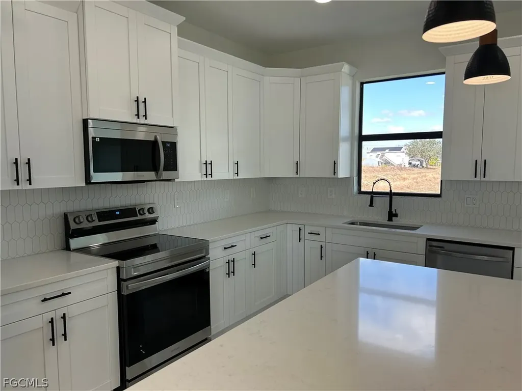 4020 34th Street SW Lehigh Acres FL 33976