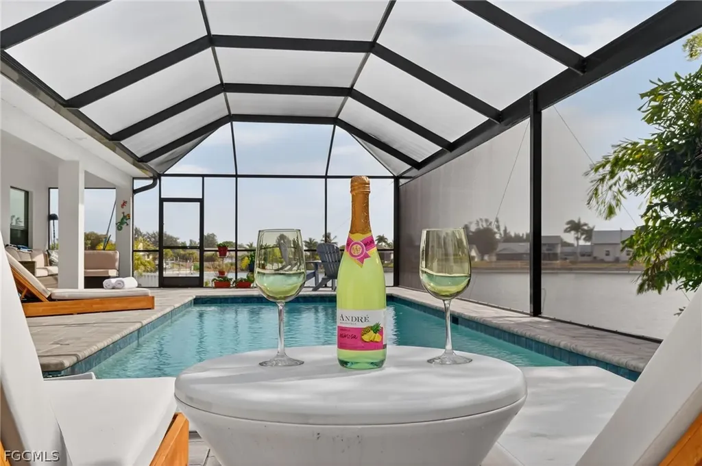 Cape Coral FL, 230 NE 18th Street