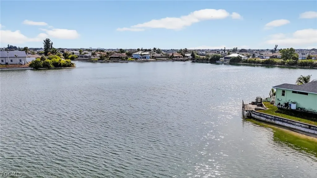 230 NE 18th Street Cape Coral FL 33909