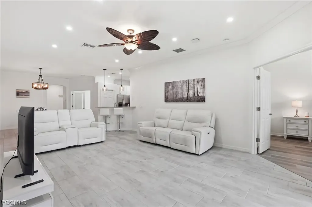 1936 Wellington Street Naples FL 34120
