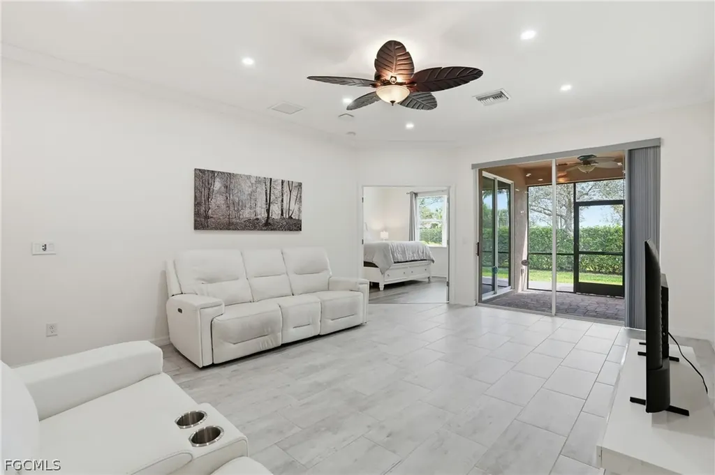 1936 Wellington Street Naples FL 34120