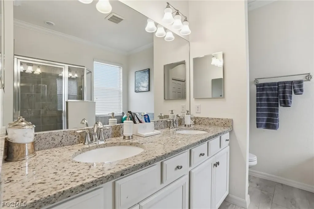1936 Wellington Street Naples FL 34120
