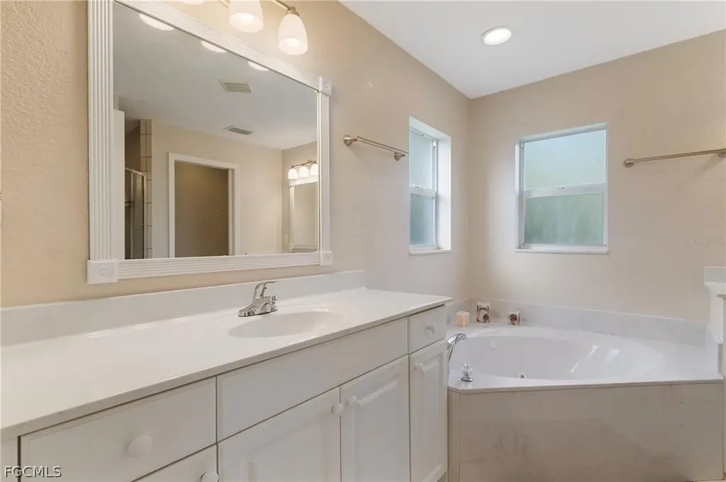3953 Vehlin Street North Port FL 34286