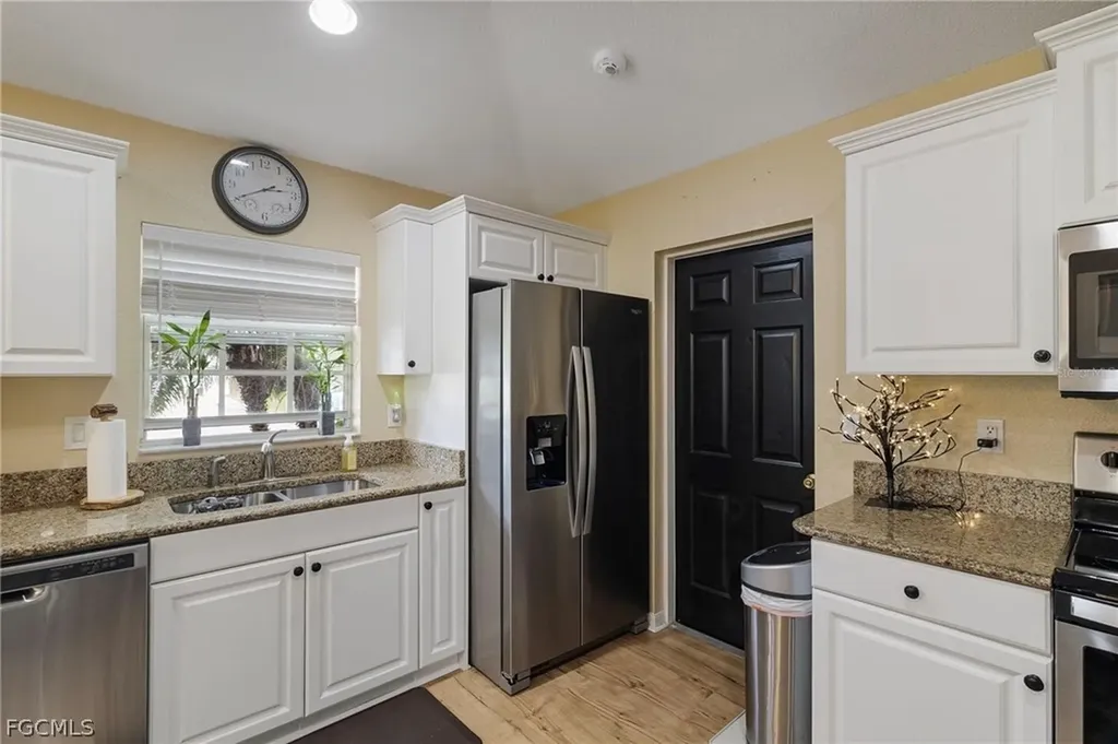 3953 Vehlin Street North Port FL 34286