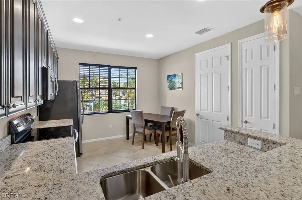 8663 Olinda Way Fort Myers FL 33912